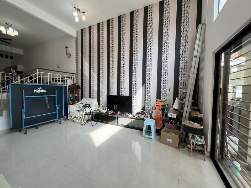 Rumah Teres untuk Dijual di Kota Kemuning (Shah Alam) - Victor Huang - Living Room - PropertyGuru.com.my