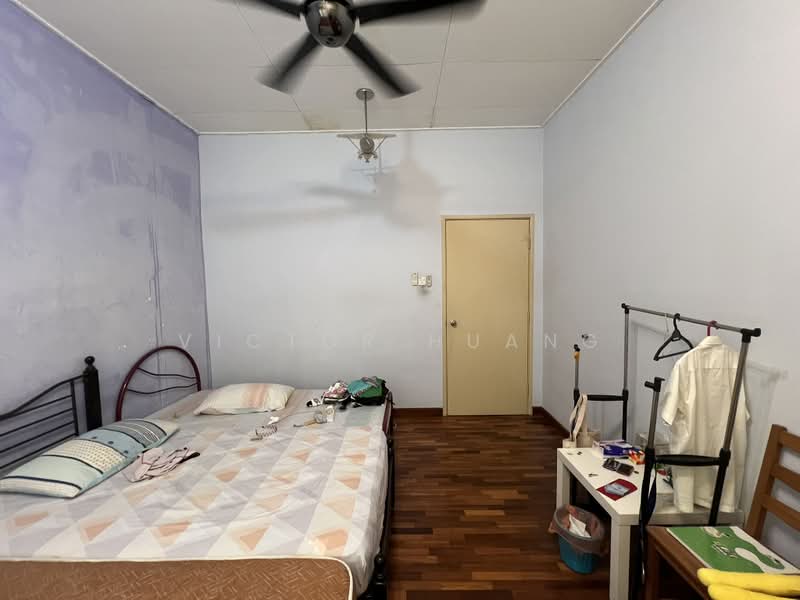 Rumah Teres untuk Dijual di Kota Kemuning (Shah Alam) - Victor Huang - Bedroom 3 - PropertyGuru.com.my