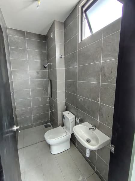 2-storey Terraced House for Rent in Taman Pelangi Indah (Ulu Tiram) - Tracy Ong - Bathroom - PropertyGuru.com.my