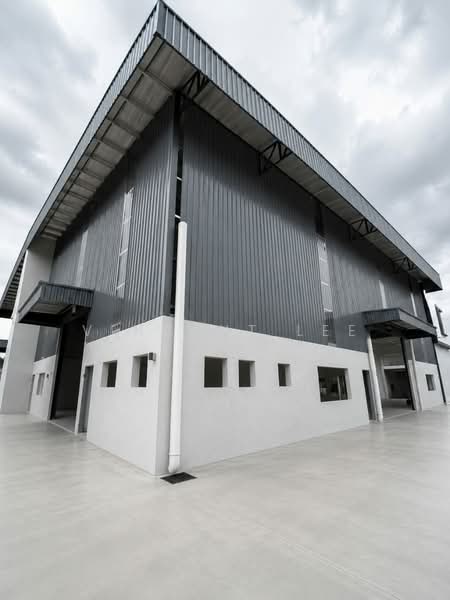 Warehouse for Sale in Nilai (Negeri Sembilan) - Vincent Lee - Exterior - PropertyGuru.com.my