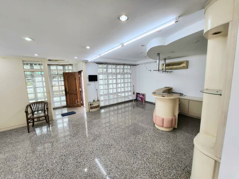 Rumah Berkembar untuk Dijual di Taman Pelangi (Johor Bahru) - Coco Lee - Living Room - PropertyGuru.com.my