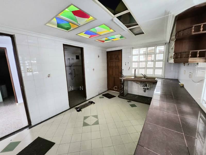 Semi-Detached House for Sale in Taman Pelangi (Johor Bahru) - Fennie Chua - Kitchen - PropertyGuru.com.my