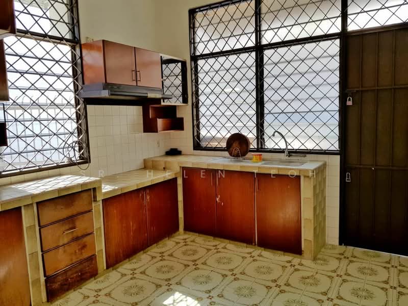2-storey Terraced House for Rent in George Town (Penang) - Sr. Helen Teoh - Kitchen - PropertyGuru.com.my