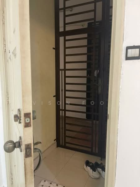 Pangsapuri untuk Dijual di Kipark Apartment - Vison Foo - Entrance - PropertyGuru.com.my