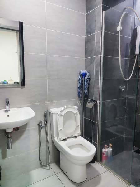 Service Residence for Rent at Paramount Utropolis - Abby Woo - Bathroom - PropertyGuru.com.my