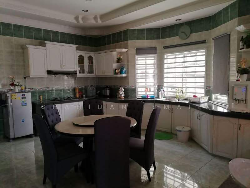 Bungalow for Sale in Bandar Baru Bangi (Selangor) - Shahidan Ismail - Kitchen - PropertyGuru.com.my
