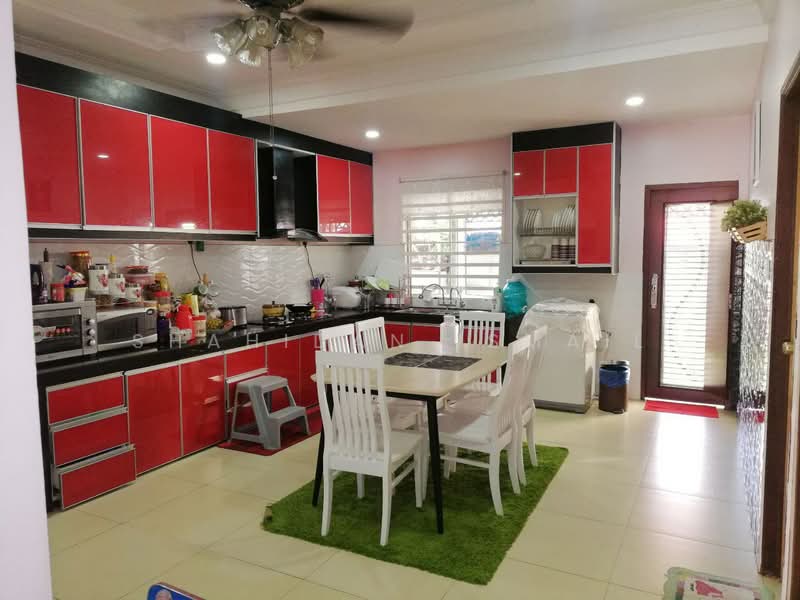 Bungalow for Sale in Bandar Baru Bangi (Selangor) - Shahidan Ismail - Kitchen - PropertyGuru.com.my