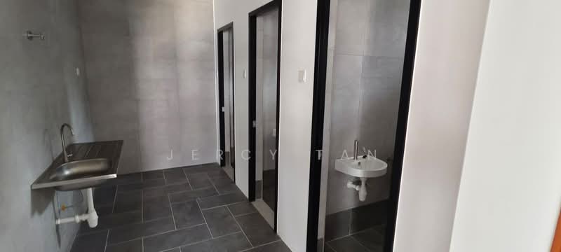 Kilang untuk Disewa di Kampung Sri Cheeding (Jenjarom) - Jercy Tan - Bathroom - PropertyGuru.com.my
