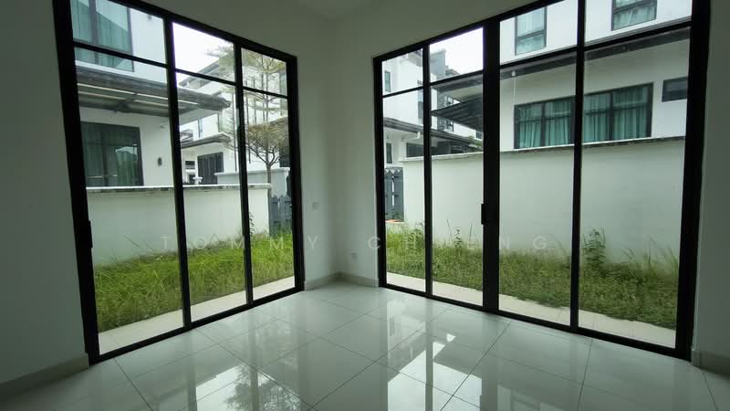 Rumah Berkembar untuk Dijual di Eco Majestic (Semenyih) - TOMMY CHIENG - Exterior - PropertyGuru.com.my
