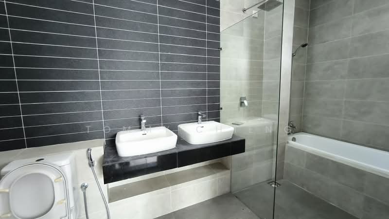 Rumah Berkembar untuk Dijual di Eco Majestic (Semenyih) - TOMMY CHIENG - Bathroom - PropertyGuru.com.my