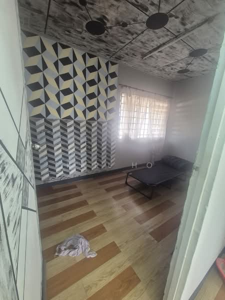 2-storey Terraced House for Rent in Taman Damai Jaya (Skudai) - Karl Ho - Bedroom - PropertyGuru.com.my