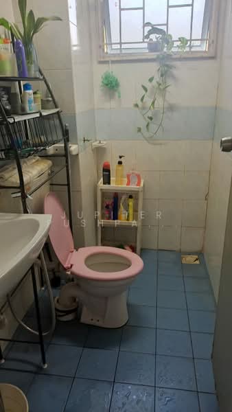 Apartment for Sale at Crystal Tower (Pangsapuri Kristal) - Jupiter Pushpakash - Bathroom - PropertyGuru.com.my