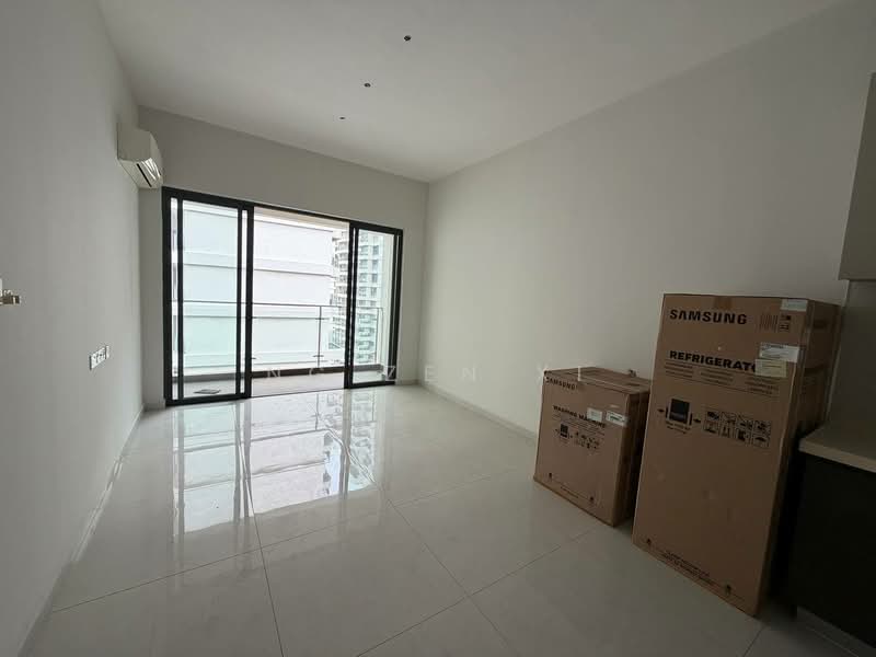 Kondominium untuk Dijual di Bay Point @ Country Garden Danga Bay - NG ZEN XI - Balcony - PropertyGuru.com.my