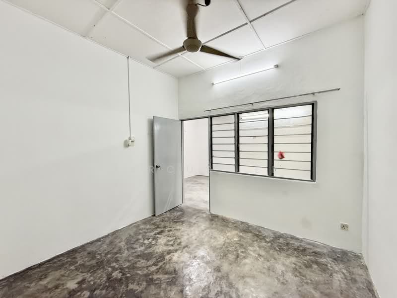 1-storey Terraced House for Sale in Bandar Baru Permas Jaya (Permas Jaya) - Marcus Lee - Interior - PropertyGuru.com.my