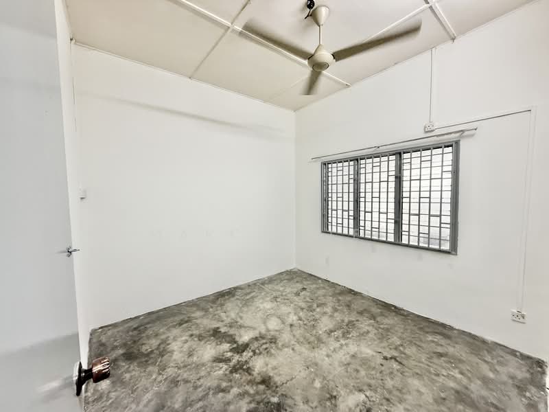 1-storey Terraced House for Sale in Bandar Baru Permas Jaya (Permas Jaya) - Marcus Lee - Interior - PropertyGuru.com.my