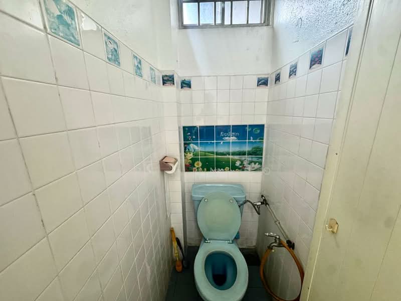 Rumah Flat untuk Dijual di Taman Pusaka - Ertmen Ho - Bathroom - PropertyGuru.com.my