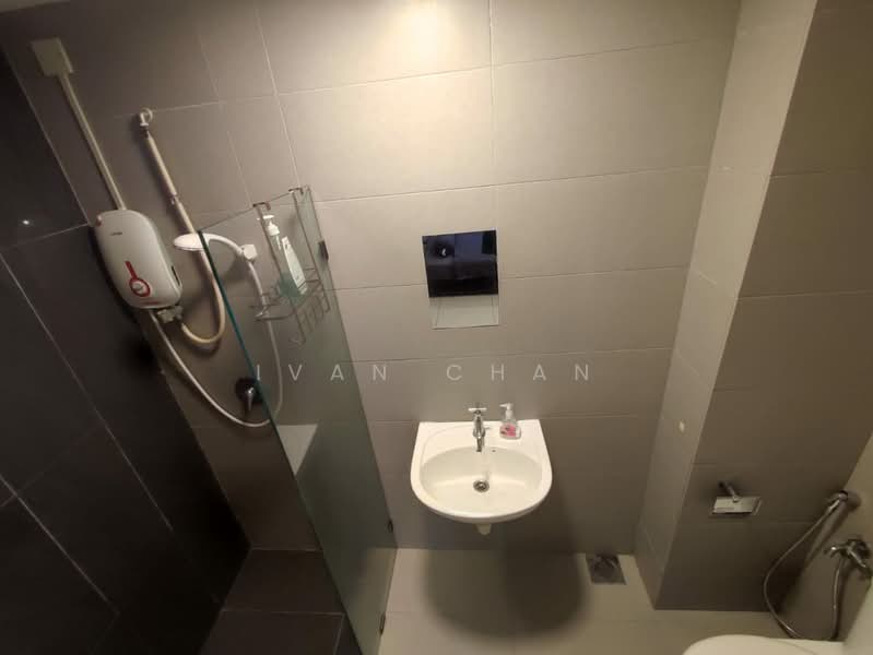 Service Residence for Rent at Avenue D'Vogue - Ivan Chan - Bathroom - PropertyGuru.com.my