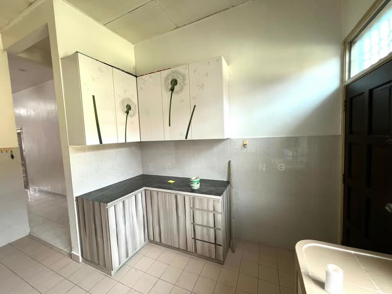 1-storey Terraced House for Rent in Taman Nusa Bestari 2 (Iskandar Puteri (Nusajaya)) - Joseph Wong - Kitchen - PropertyGuru.com.my