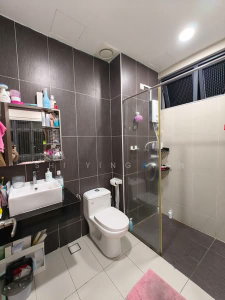Service Residence for Sale at D'Secret Garden (Pangsapuri Kempas Indah) - Shi Ying Tan - Bathroom - PropertyGuru.com.my