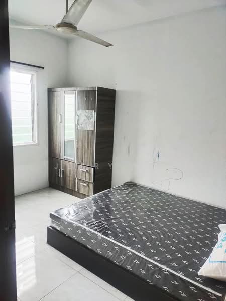 Apartment for Rent at Pangsapuri Setia Vista - Jerry Tan - Bedroom - PropertyGuru.com.my