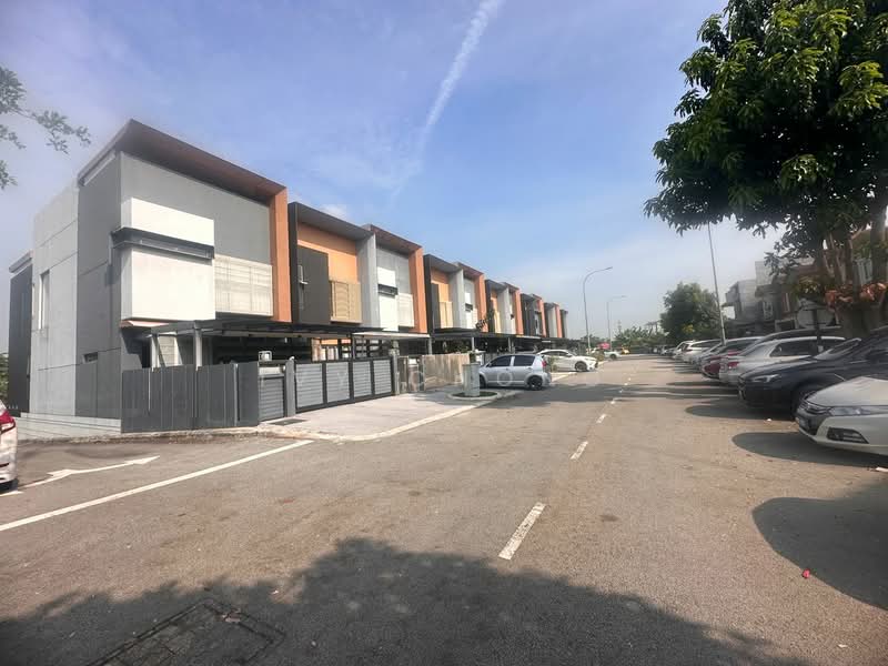 2.5-storey Terraced House for Sale in Taman Puchong Prima (Puchong) - Ivy Chong - Exterior - PropertyGuru.com.my