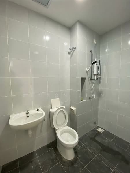 Rumah Bandar untuk Dijual di Eco Grandeur (Puncak Alam) - Benson Lian - Bathroom - PropertyGuru.com.my