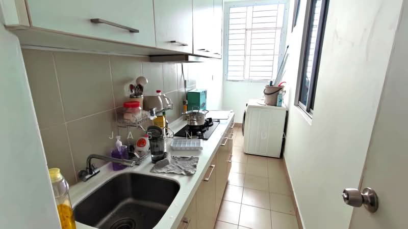 Kondominium untuk Dijual di D'Rich Executive Suites - Jason Chua - Kitchen - PropertyGuru.com.my