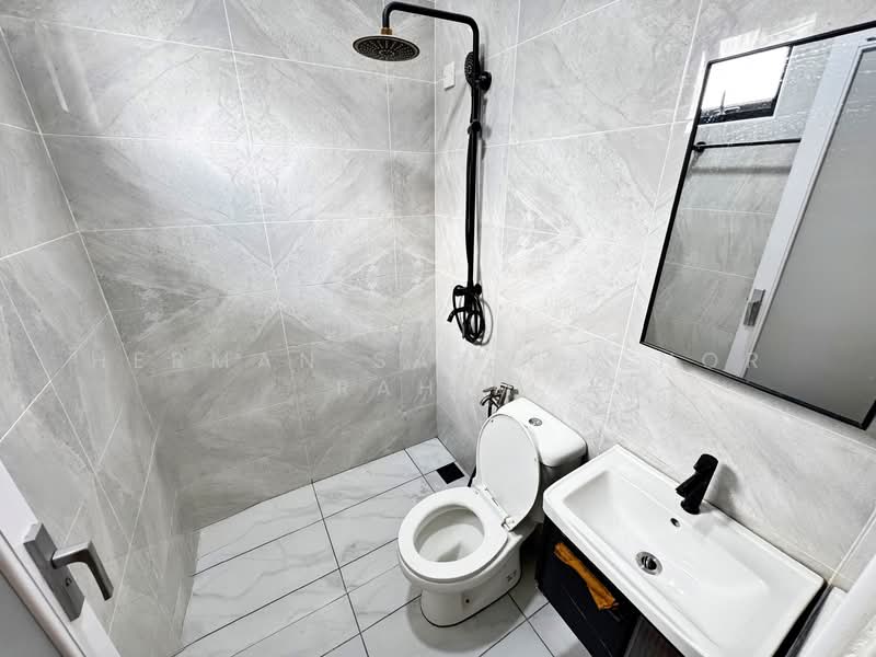 Semi-Detached House for Sale in Mantin (Negeri Sembilan) - Herman Sazwan Nor Rahim - Bathroom - PropertyGuru.com.my