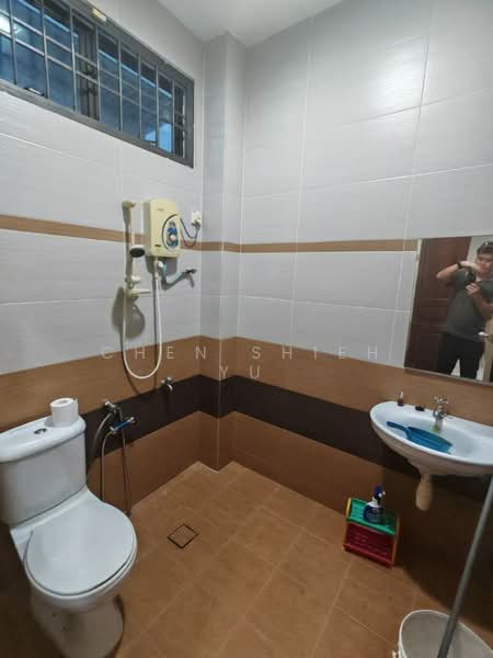 Terraced House for Sale in Taman Desa Tebrau (Tebrau) - Chen Shieh Yu - Bathroom - PropertyGuru.com.my