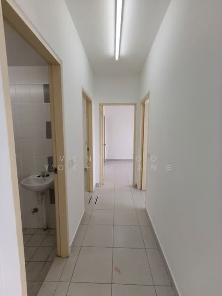 Apartment for Rent at Seri Intan Apartment - Veni Foo Yoke Fuang - Corridor - PropertyGuru.com.my