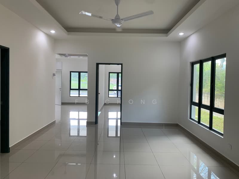 Townhouse for Sale in Dengkil (Selangor) - FB Chong - Living Room - PropertyGuru.com.my