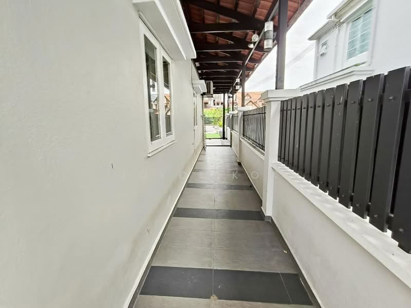 2-storey Terraced House for Sale in Usj 2 (Subang Jaya) - Joyce Kok - Exterior - PropertyGuru.com.my