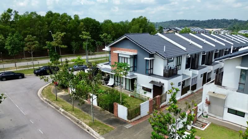 Terraced House for Sale in Shah Alam (Selangor) - Nadia Jaafar - Exterior - PropertyGuru.com.my