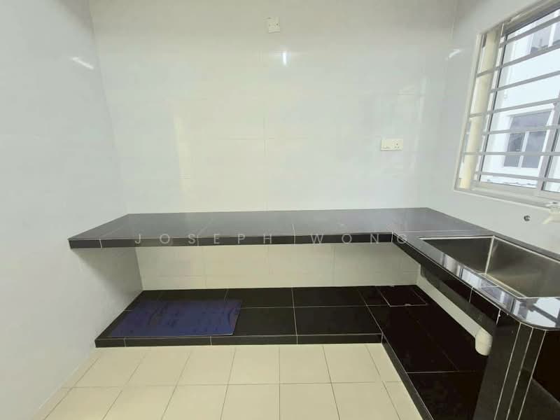 2-storey Terraced House for Rent in Taman Mutiara Rini (Skudai) - Joseph Wong - Kitchen - PropertyGuru.com.my