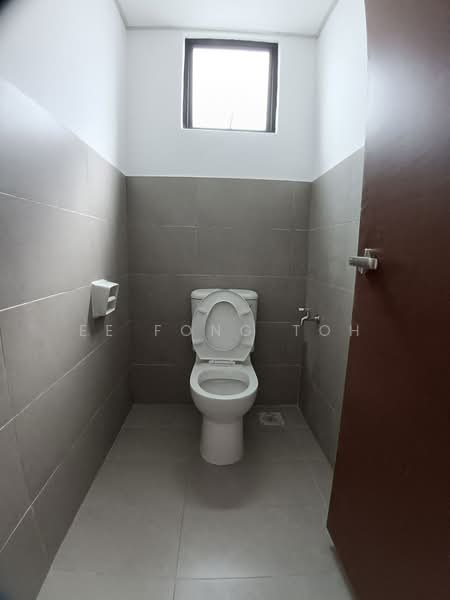 Shop / Office for Rent in Austin Crest (Johor Bahru) - Ee Fong Toh - PropertyGuru.com.my