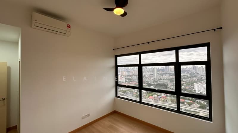 Kondominium untuk Dijual di Lakeville Residence - Elaine Lian - View - PropertyGuru.com.my