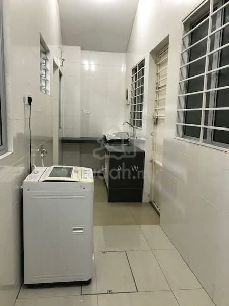 Rumah Teres 1 Tingkat untuk Disewa di SS12 (Subang Jaya) - Han Haw Ze - Kitchen - PropertyGuru.com.my