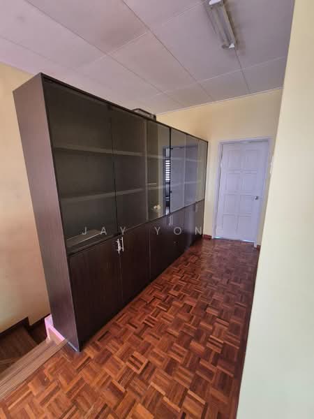 2-storey Terraced House for Sale in Setia Impian (Setia Alam) - Jay Yong - Corridor - PropertyGuru.com.my