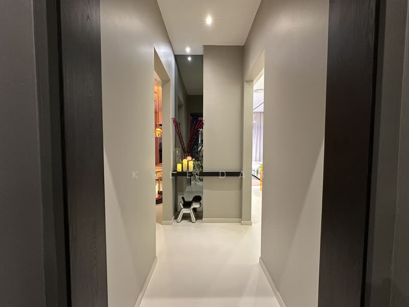 Service Residence for Sale at Summer Suites - Residensi Bukit Meldrum - Kyle Das - Corridor - PropertyGuru.com.my