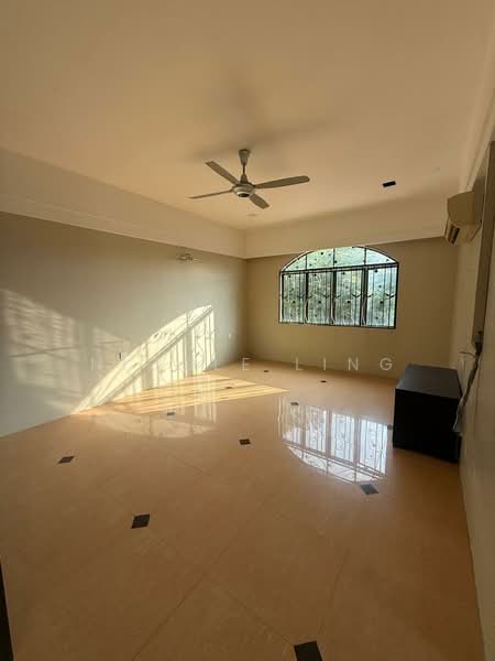 Semi-Detached House for Rent in Simpang Pulai (Perak) - Nicole Ling - Living Room - PropertyGuru.com.my