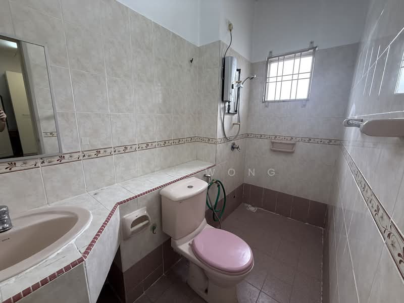 2-storey Terraced House for Rent in Putra Heights (Subang Jaya) - Joey Wong - Bathroom - PropertyGuru.com.my