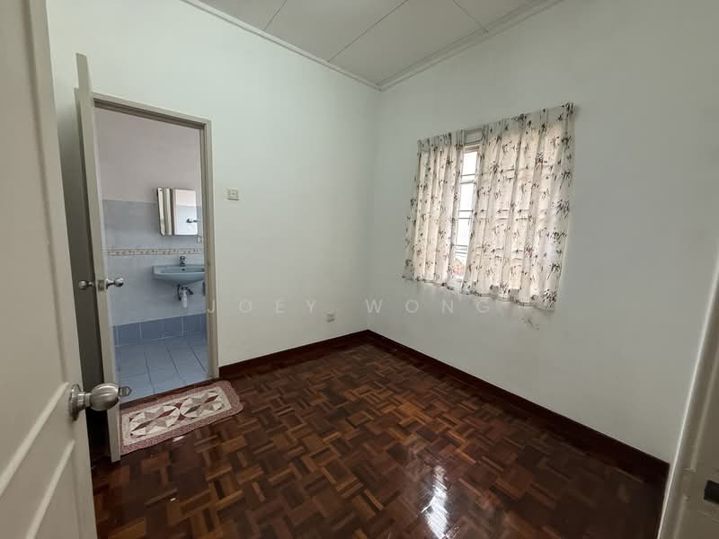 2-storey Terraced House for Rent in Putra Heights (Subang Jaya) - Joey Wong - Bathroom - PropertyGuru.com.my