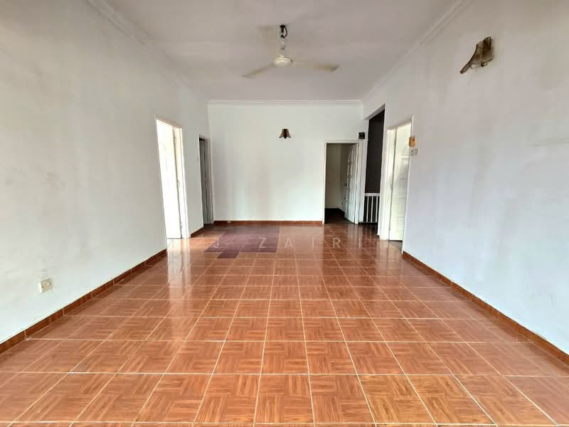 Rumah Berkembar untuk Dijual di Taman Permata (Ulu Kelang) - M.J Zairin - Living Room - PropertyGuru.com.my