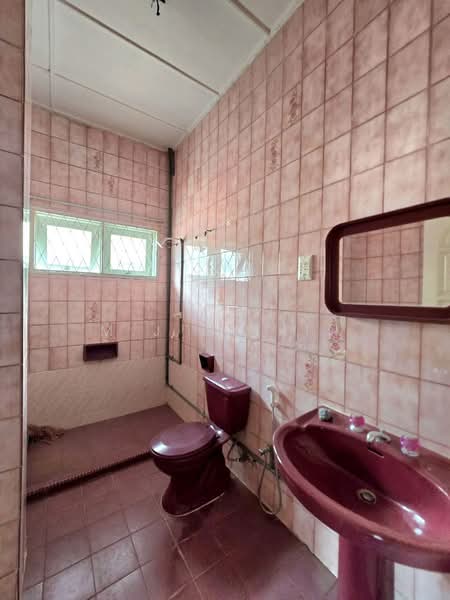 Rumah Berkembar untuk Dijual di Taman Permata (Ulu Kelang) - M.J Zairin - Bathroom - PropertyGuru.com.my