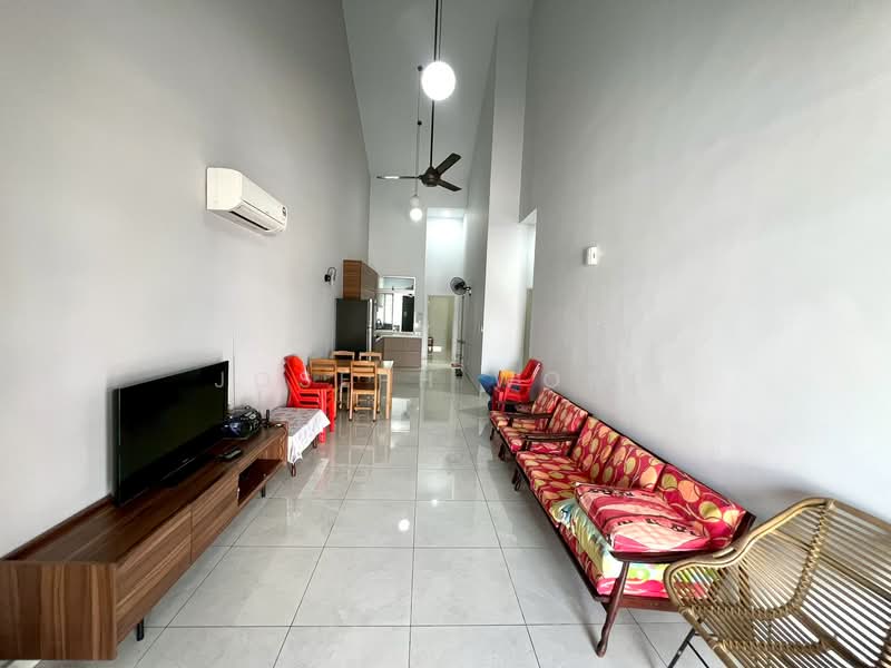 1-storey Terraced House for Rent in Taman Impian Emas (Skudai) - Joseph Wong - Living Room - PropertyGuru.com.my