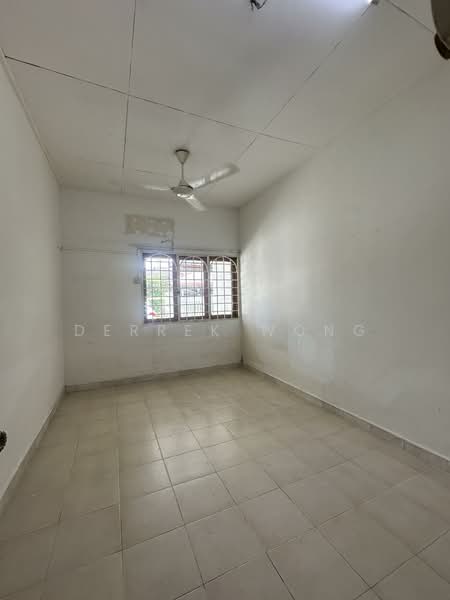 1-storey Terraced House for Sale in Bandar Kinrara Seksyen 1 (Bandar Kinrara) - Derrek Wong - Interior - PropertyGuru.com.my