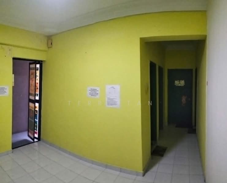 Pangsapuri untuk Dijual di Sri Kenari Apartment - Terry Tan - Corridor - PropertyGuru.com.my
