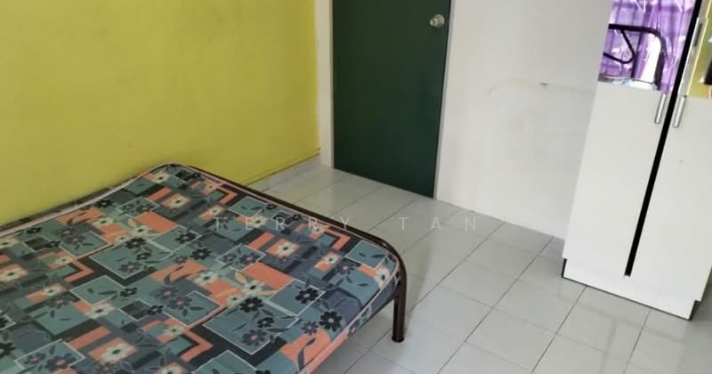 Pangsapuri untuk Dijual di Sri Kenari Apartment - Terry Tan - Bedroom - PropertyGuru.com.my