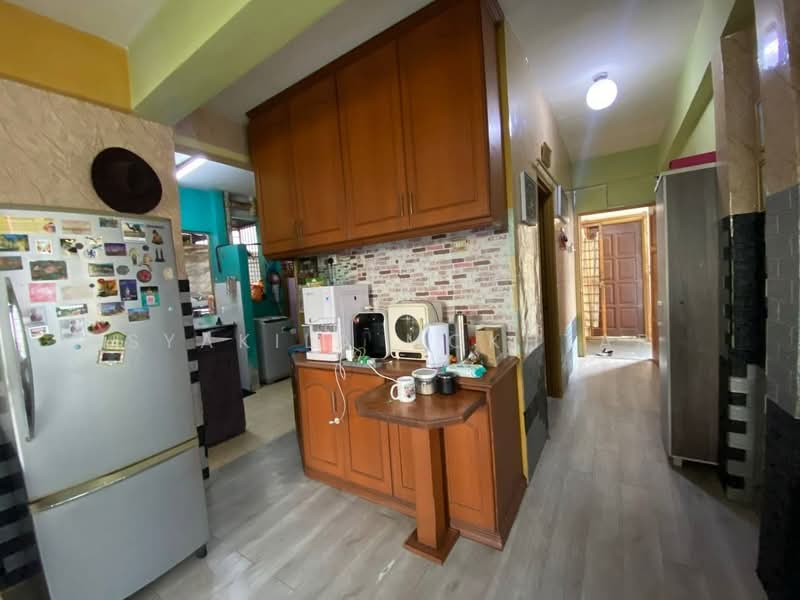 Pangsapuri untuk Dijual di Desa Temenggung Apartment - Syakila Mokhtar - Kitchen - PropertyGuru.com.my