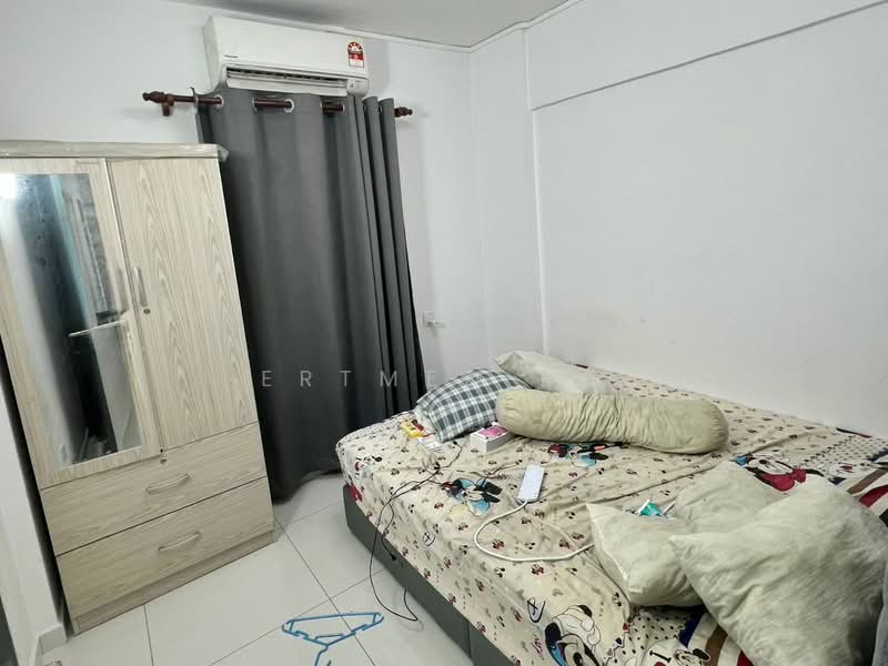 Apartment for Rent at Jelutong Park - Ertmen Ho - Bedroom - PropertyGuru.com.my